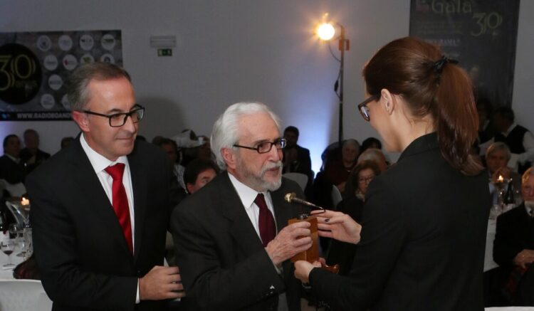 Faleceu hoje o Dr. António Simões Saraiva, Presidente da Câmara Municipal de Oliveira do Hospital entre 1976 e 1990