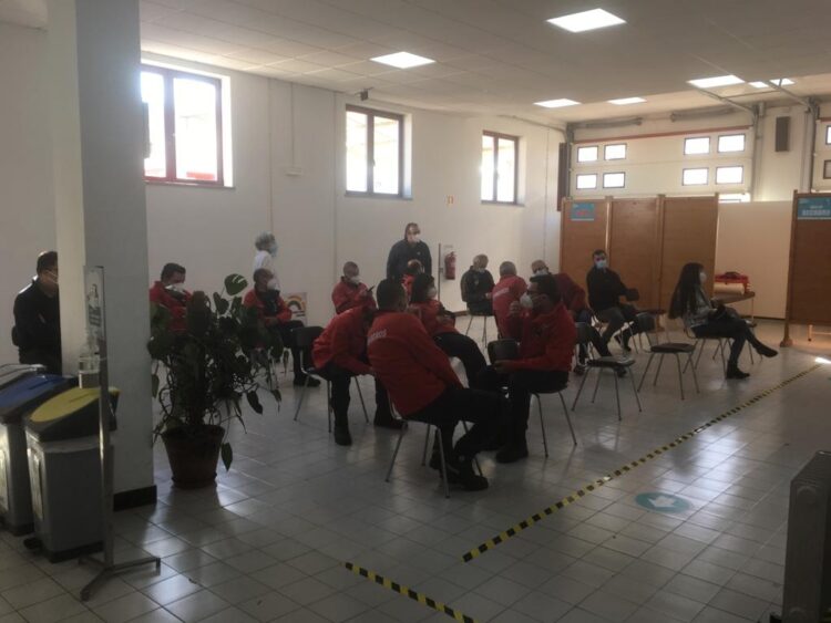 Bombeiros do concelho de Oliveira do Hospital começam a ser vacinados hoje