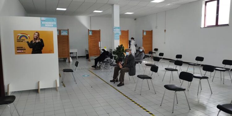 Vacinação: Município e Centro de Saúde garantem que “ninguém ficará para trás” em Oliveira do Hospital