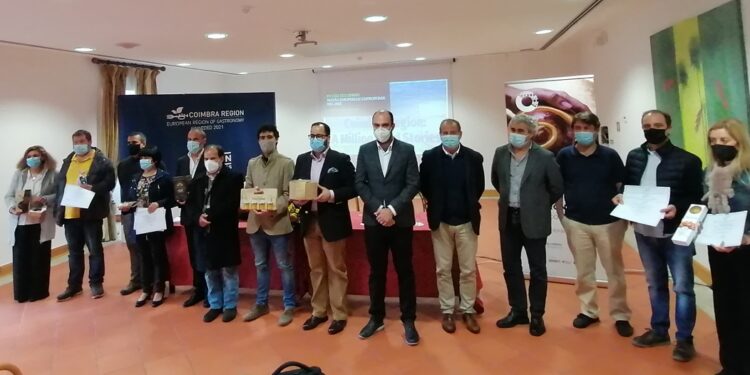 Pudim das Clarissas, Praxis Gift e Palitos de Flor representam região de Coimbra no “European Food Gifts 2021”