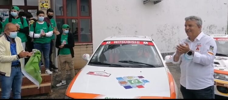 Alunos da Eptoliva criaram réplica de carro do oliveirense campeão do Mundo de Ralis