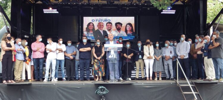 Francisco Rodrigues acredita numa “grande vitória eleitoral”. Líder do CDS-PP vai cumprir mandato “até ao final”