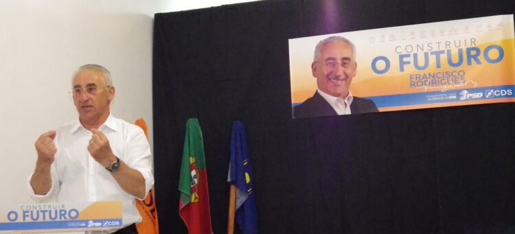 Inaugurada Sede de Candidatura “Construir o Futuro”. “Viver na Câmara Municipal 37 anos permitiu-me conhecer este concelho como ninguém” Inaugurada Sede de Candidatura “Construir o Futuro”. “Viver na Câmara Municipal 37 anos permitiu-me conhecer este concelho como ninguém”