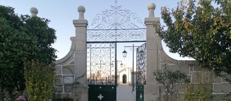 Dia de Todos os Santos é dia de “recordar os defuntos e consolar os vivos”