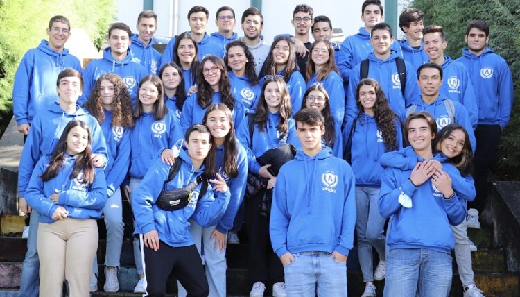 Associação de Estudantes do AEOH com novos Órgãos Sociais. Ana Guerra é a nova presidente
