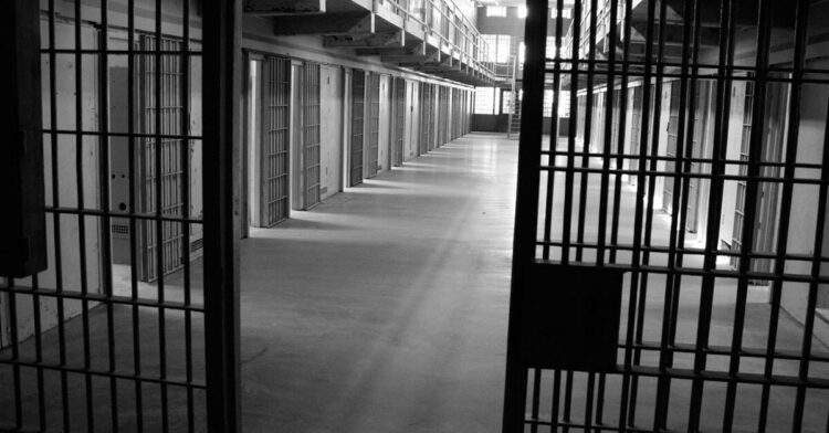 Detetados 24 casos de Covid-19 no Estabelecimento Prisional de Coimbra