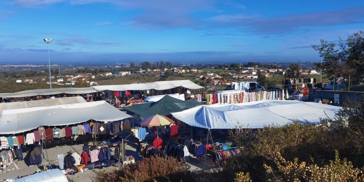 Oliveira do Hospital isenta feira e mercado de taxas para apoiar economia