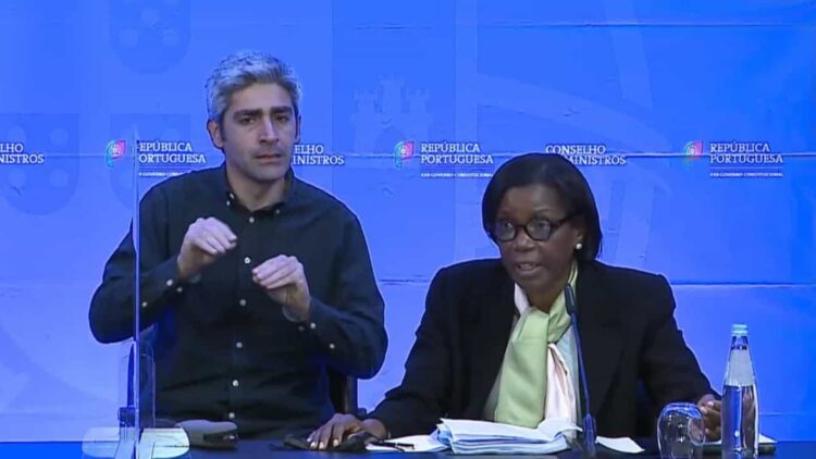 Governo recomenda que isolados votem entre as 18h00 e as 19h00