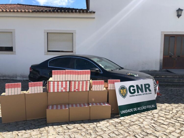 Coimbra: GNR apreende 140 mil cigarros por introdução fraudulenta no consumo