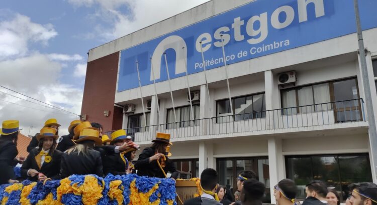Cortejo académico da ESTGOH deu vida à cidade oliveirense