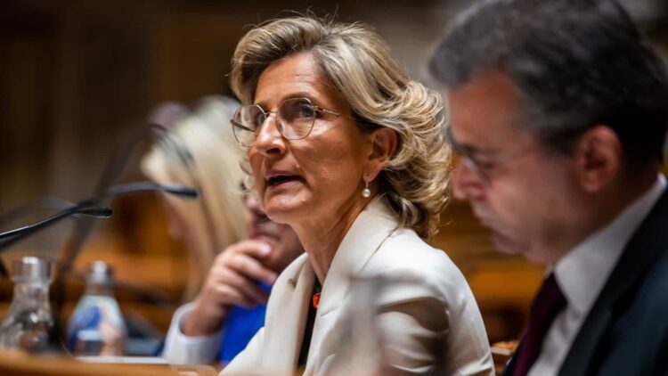 Governo vai lançar avisos de 100 milhões para requalificar escolas e centros de saúde a transferir para os municípios