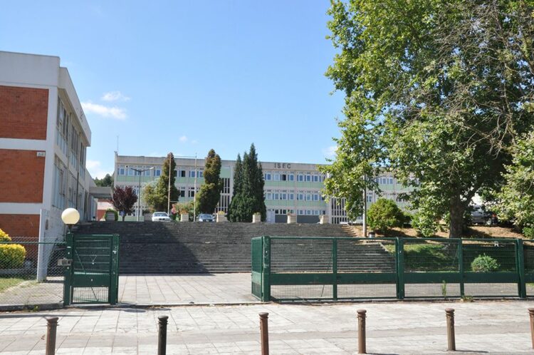 ISEC prepara cursos de dupla titulação com universidades do Brasil