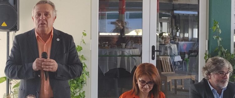 Carvalheira assume com “responsabilidade” a recondução na direção do AEOH