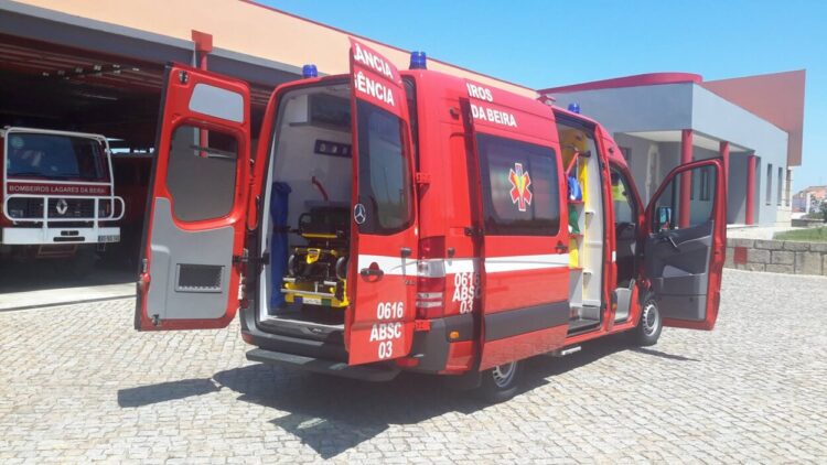 Lagares da Beira: Idosa resgatada com vida após queda em poço