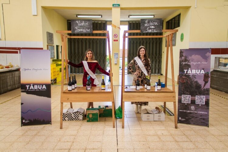Município de Tábua assinalou Dia Mundial do Enoturismo no Mercado Municipal