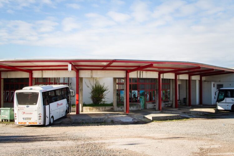 Tábua: Município coloca nova cobertura no Terminal Rodoviário