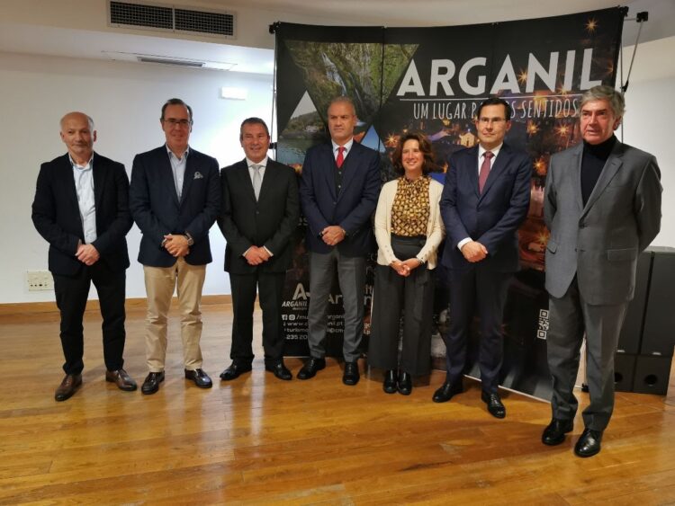 Secretária de Estado do Turismo, Comércio e Serviços visitou projetos turísticos em Góis, Piódão e Belmonte