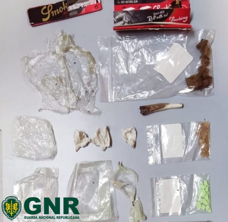 Arganil: Detida jovem de 20 anos por tráfico de estupefacientes com ecstasy e haxixe