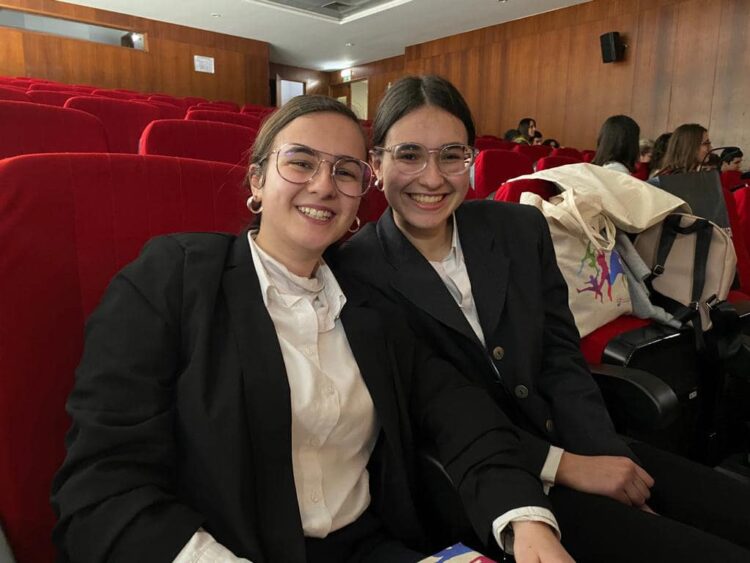 ‘Euroscola’: Mafalda Correia e Daniela Guímaro levaram Oliveira do Hospital à vitória distrital