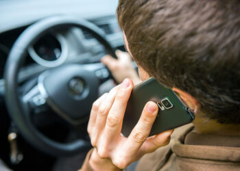 Campanha “Ao volante, o telemóvel pode esperar” começa amanhã em todo o país