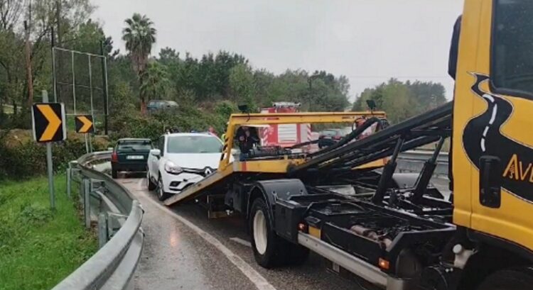 Derrame de combustível provocou choque em cadeia em Coimbra