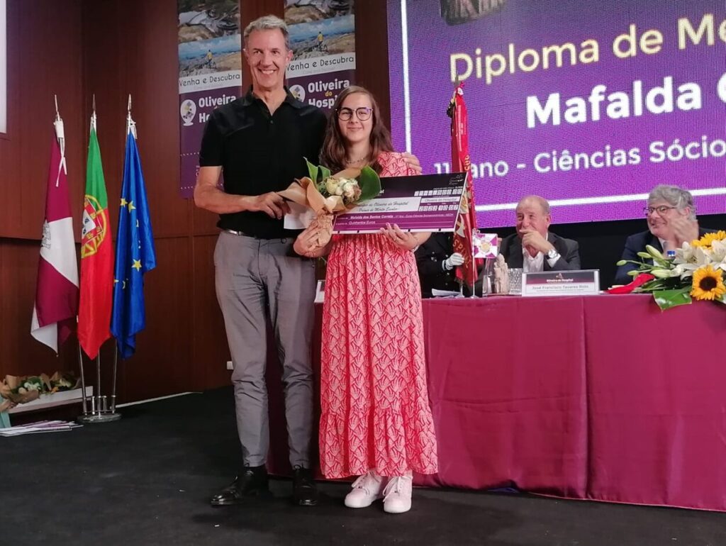 Mafalda Correia venceu prémio de Mérito Escolar