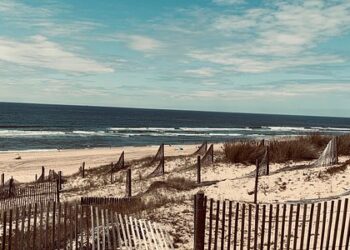 Casal morre afogado na praia de Mira