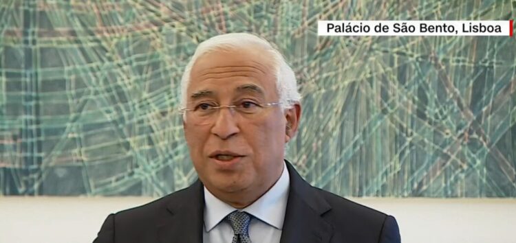 Primeiro-ministro apresenta demissão