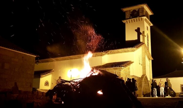 Estabelecimentos de restauração e bebidas com horário alargado durante a quadra natalícia em Oliveira do Hospital
