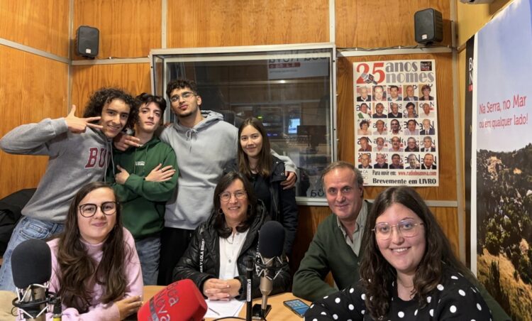 A Escola e o Meio vai hoje para o AR com crónicas, rubricas, informações e sugestões musicais