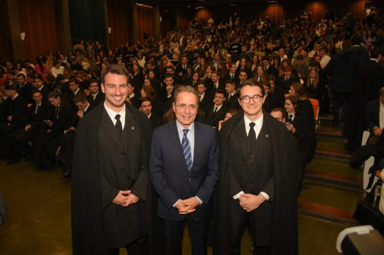Renato Daniel tomou posse como presidente da DG-AAC. Sucede ao jovem lagarense João Pedro Caseiro