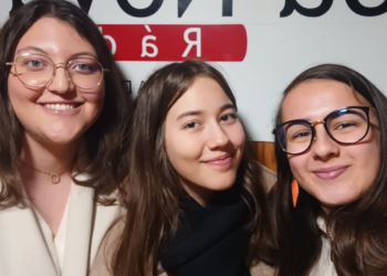 Agora é que me livro!:«As redes sociais são também responsáveis por afastar os jovens dos livros», afirmam Beatriz Vaz Patto e Matilde Martins