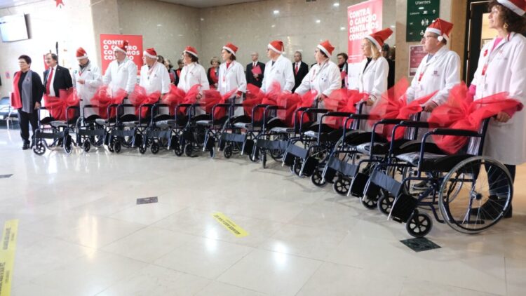 Núcleo do Centro da LPCC oferece 10 cadeiras de rodas ao IPO de Coimbra