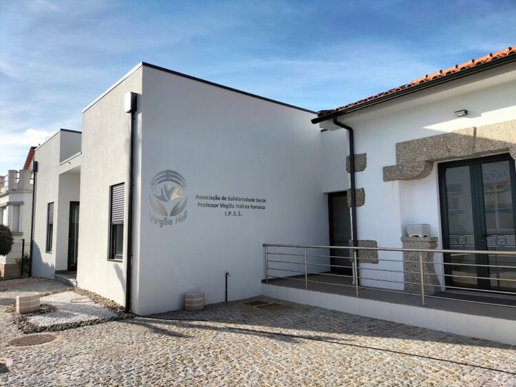 Secretária de Estado da Inclusão inaugura instalações da Associação de Solidariedade Social Virgílio Hall em Lagos da Beira