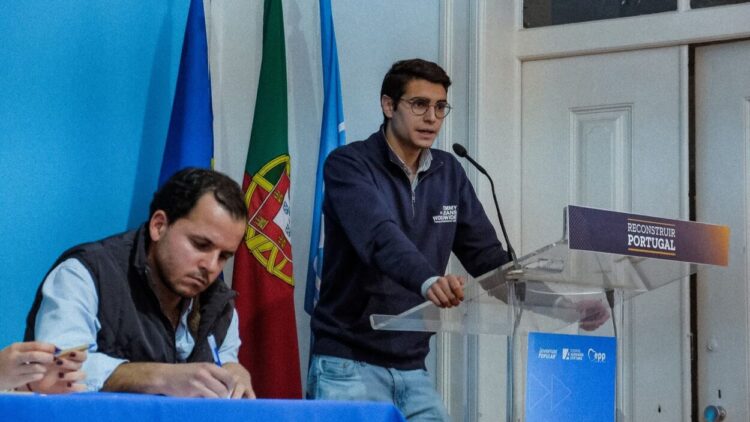 Jovem de Alvôco integra lista do Círculo Eleitoral de Coimbra pela Aliança Democrática (AD)