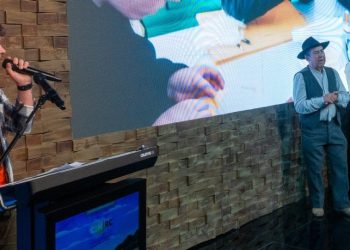 Afonso Oliveira, de 15 anos, surpreendeu na Bolsa de Turismo de Lisboa. Veja AQUI