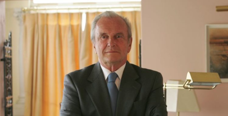 Universidade de Coimbra atribui prémio a Francisco Pinto Balsemão 