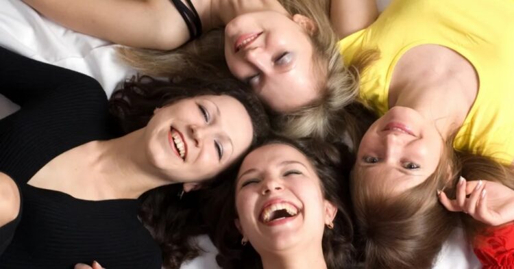 Amanhã vai haver ‘Ioga do Riso’ em Oliveira do Hospital. Saiba como participar