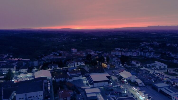 Estabelecimentos de restauração e bebidas com horário alargado durante a Páscoa
