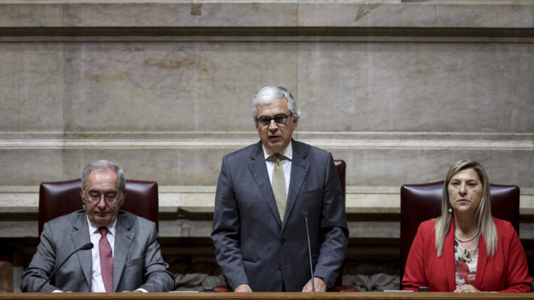 Aguiar-Branco eleito presidente da Assembleia da República