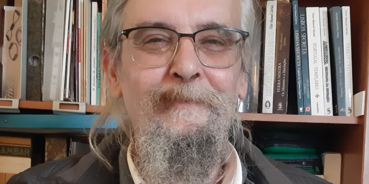 Agora é que me livro!: «Augusto Carvalho Monteiro foi um grande mecenas e benemérito», afirma Vítor Adrião