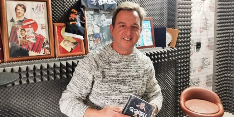 Entrevista: Gabriell está a comemorar 20 anos de carreira