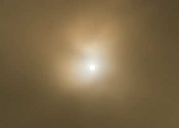 Poeiras regressam amanhã e temperatura pode chegar aos 27ºC. A chuva e o frio estão de volta no fim de semana