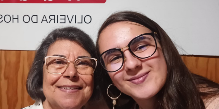 Agora é que me livro!: «Tinha acesso aos livros através das carrinhas da Fundação Calouste Gulbenkian. Eram tempos difíceis.», conta Maria Arlete Bastos