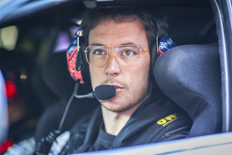 Rally de Portugal vai hoje para a estrada