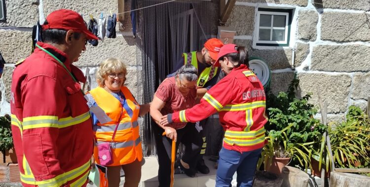 Seixas viveu “cenário hipotético” de catástrofe. Simulacro de incêndio ensinou população a agir