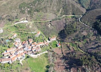 Projetos de Condomínios de Aldeia prosseguem em Alqueve, Caratão e Foz d’Égua