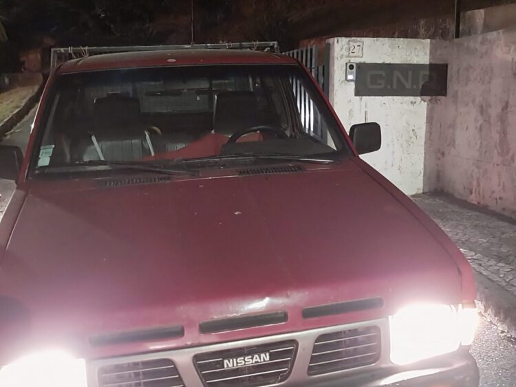 Carrinha furtada em Vila Pouca da Beira encontrada em Penacova