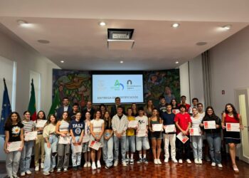 Alunos de Arganil reconhecidos com certificado de participação na Universidade e Escola de verão
