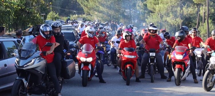 Centenas de motards prestaram última homenagem a Fernando Dias